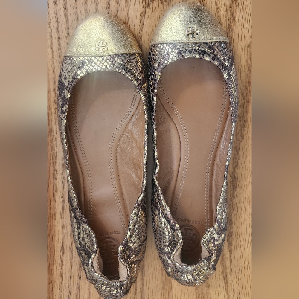 Tory Burch Snakeskin Metallic gold flats with small back heel size 7.5